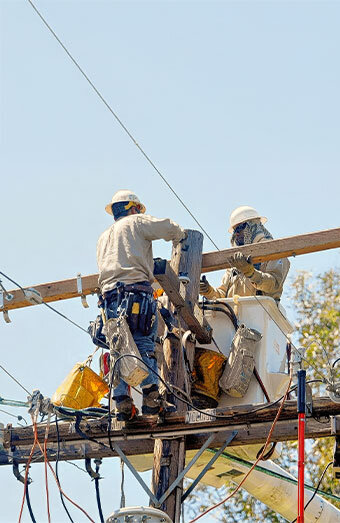 Electricians Powerlines