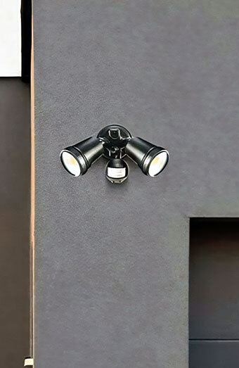 Exterior Lighting Electrician